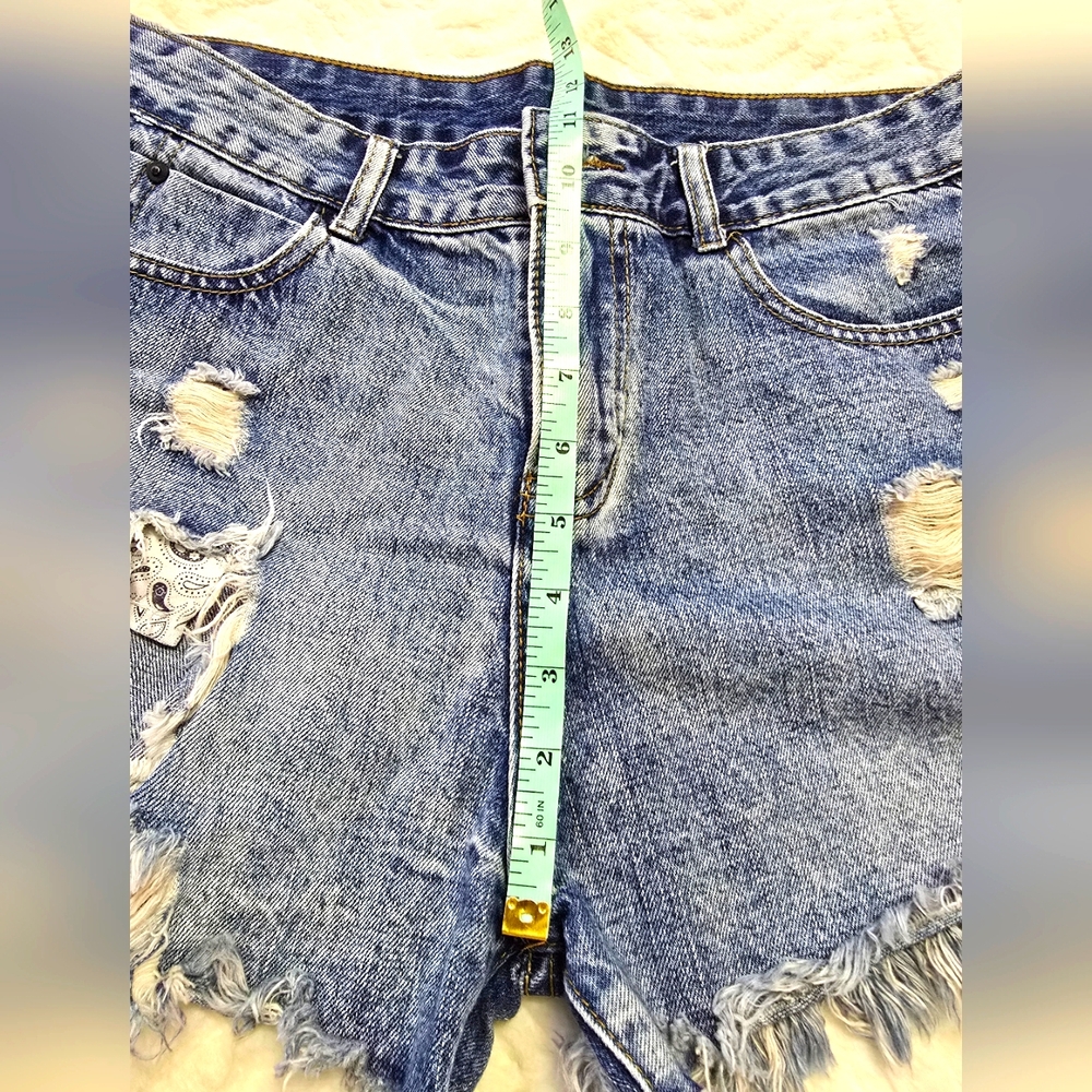 Distressed Blue Denim Women Ripped Shorts. Size 31 - Picture 4 of 8
